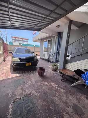 3bdrm Block of Flats in Bwawani, Kijitonyama for sale