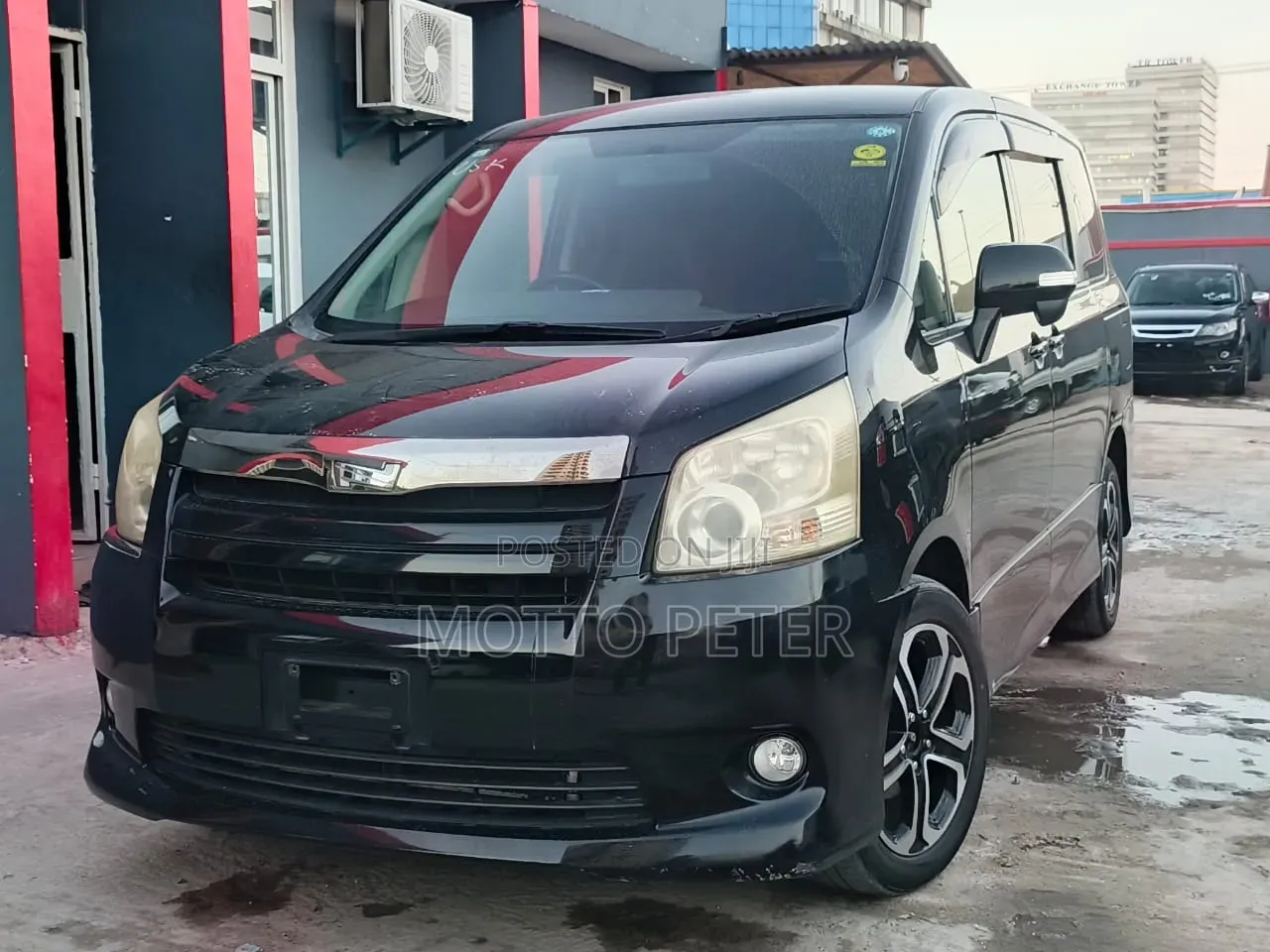 Toyota Noah 2010 Black