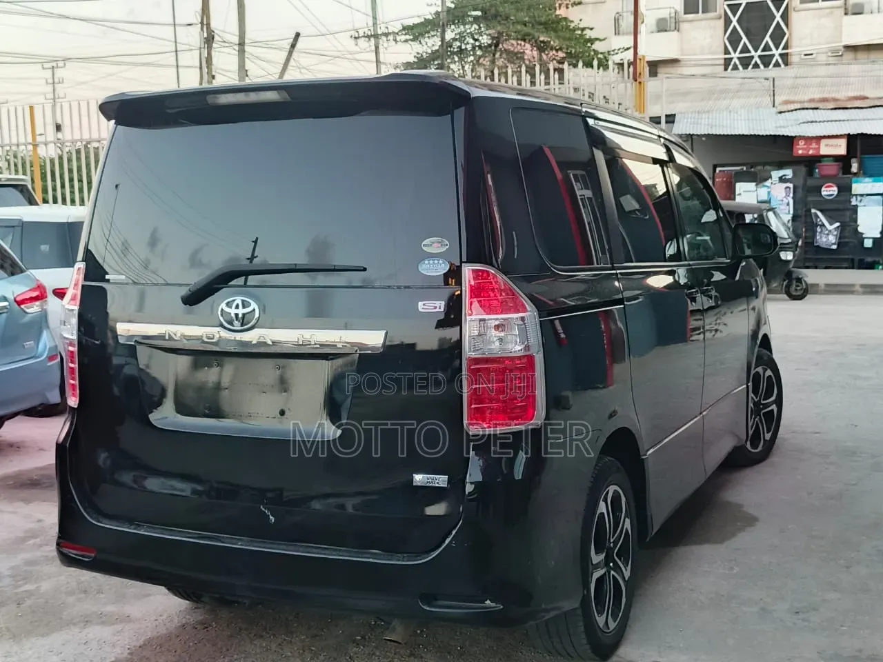 Toyota Noah 2010 Black