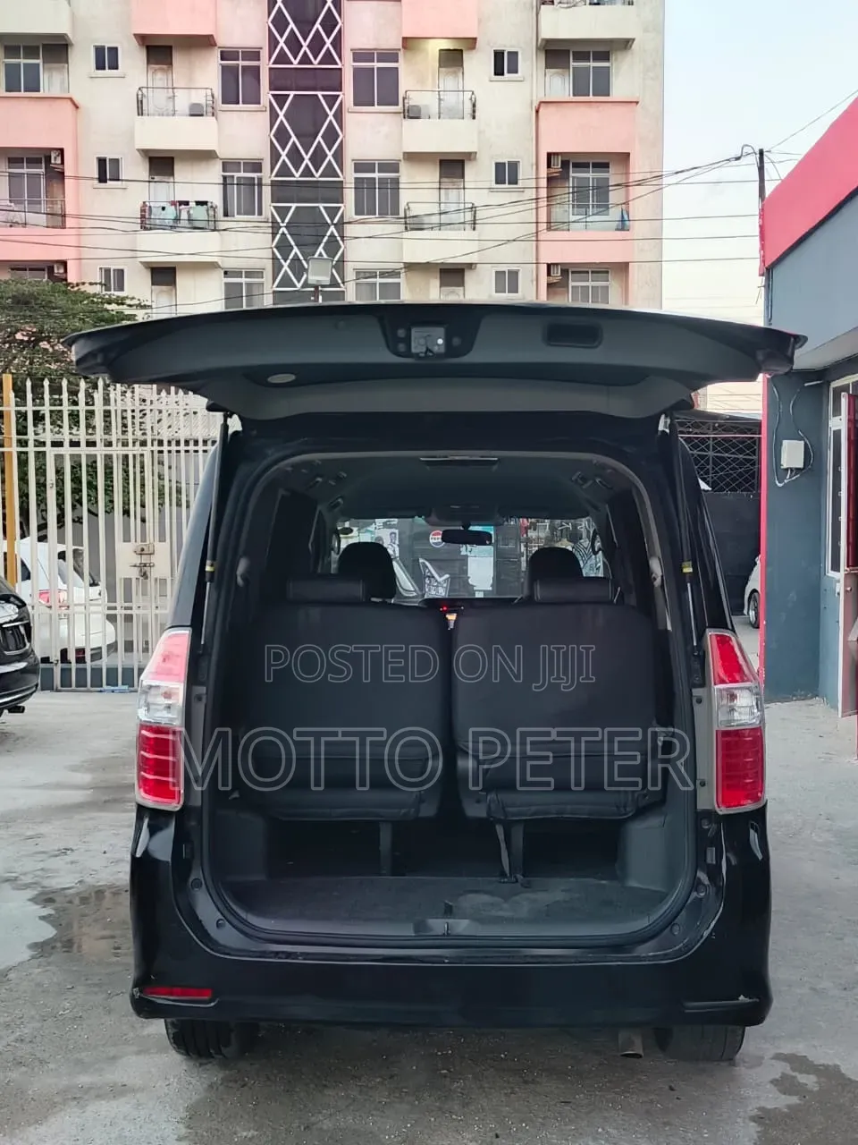Toyota Noah 2010 Black