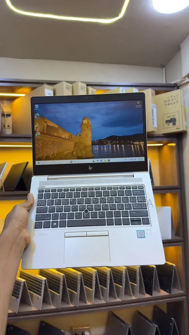 Laptop HP EliteBook 830 G6 16GB Intel Core i7 SSD 256GB