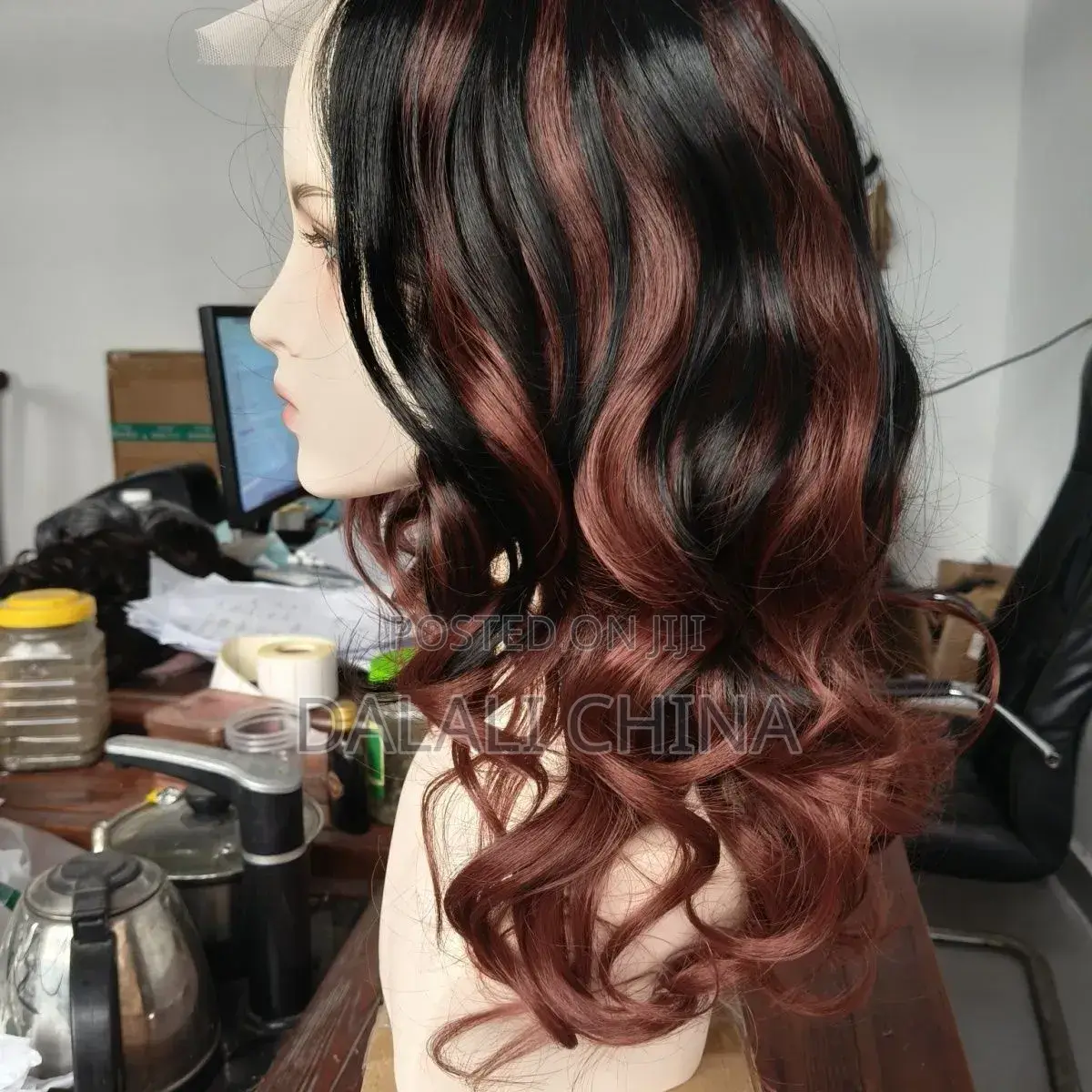 Women's Red-Brown Ombre Parted Short Curly Hair With Large Waves