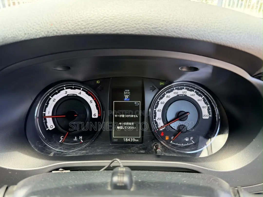 Toyota Hilux 2019 Blue