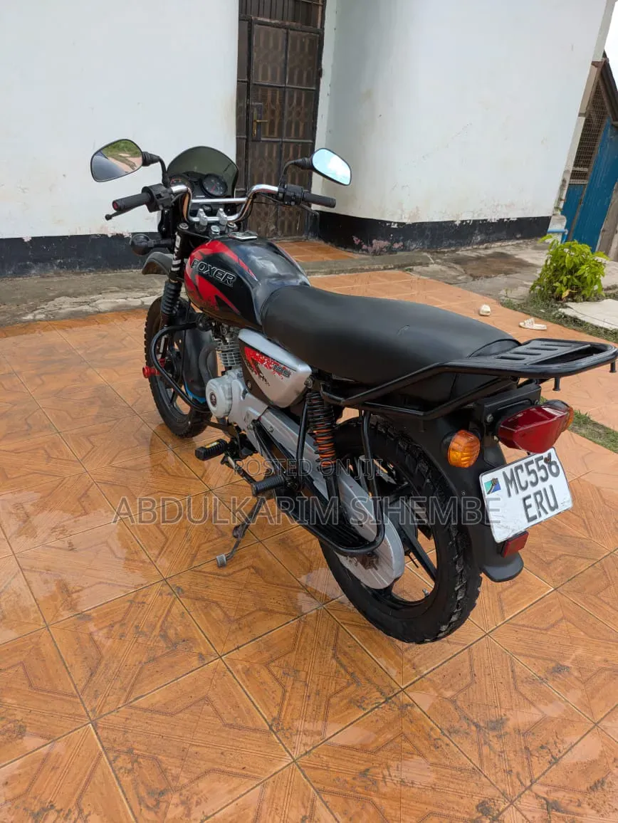 New Bajaj Boxer X125 2023 Red