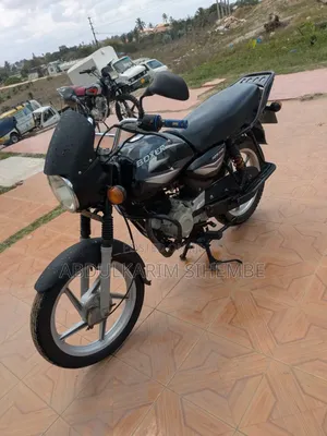 Bajaj Boxer 125 2022 Black