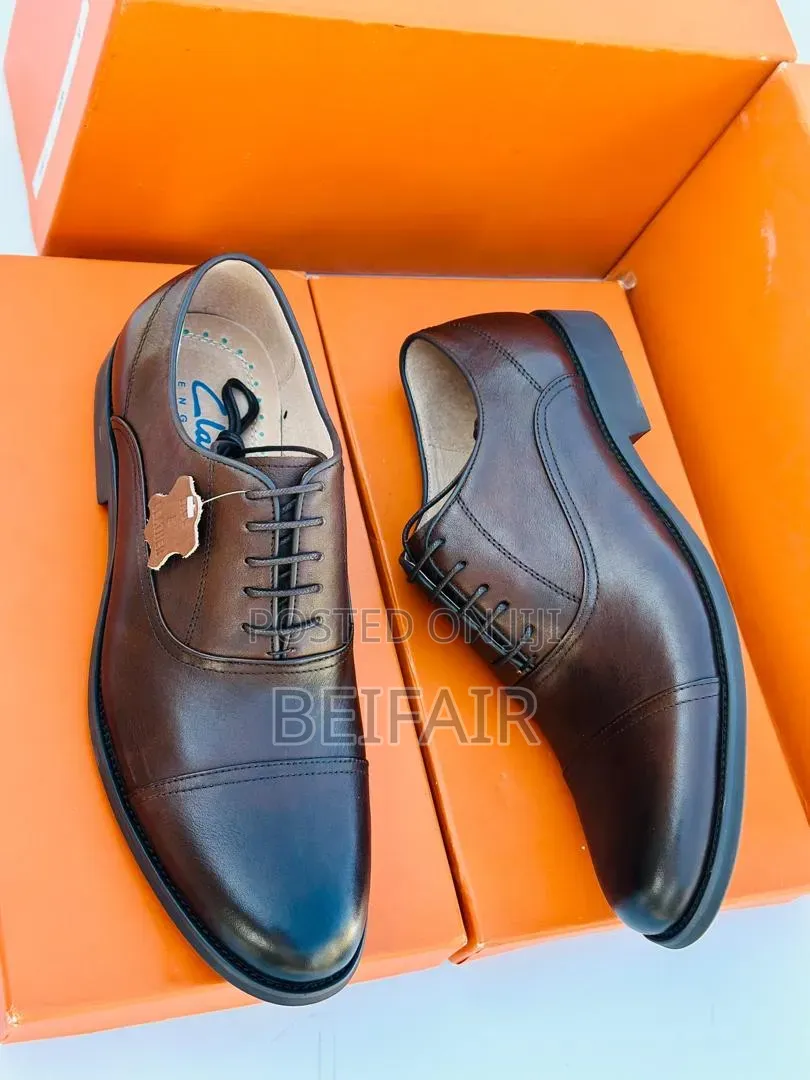 Viatu Vya Clarks