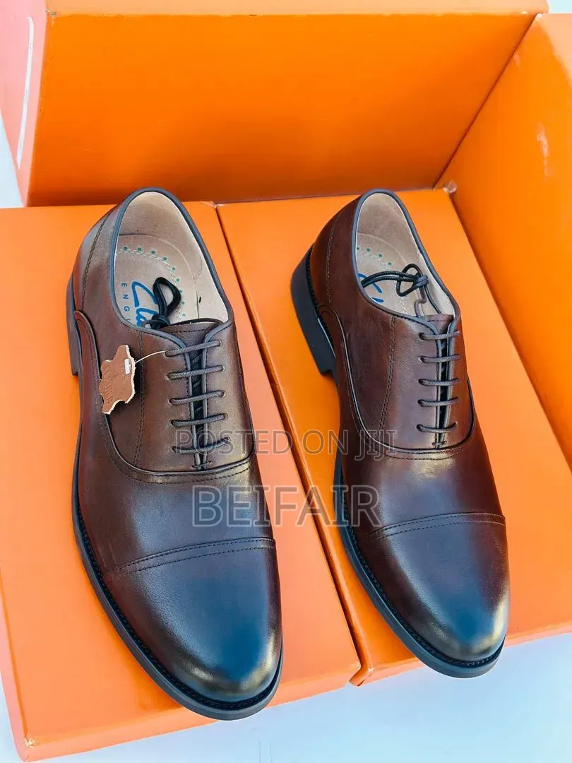 Viatu Vya Clarks