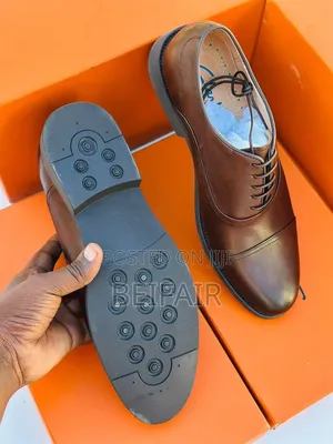 Viatu Vya Clarks