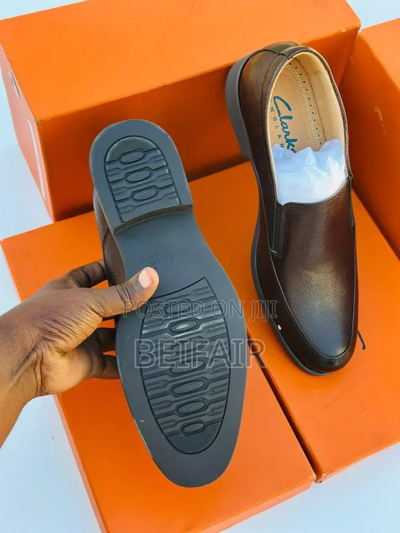 Viatu Vya Clarks