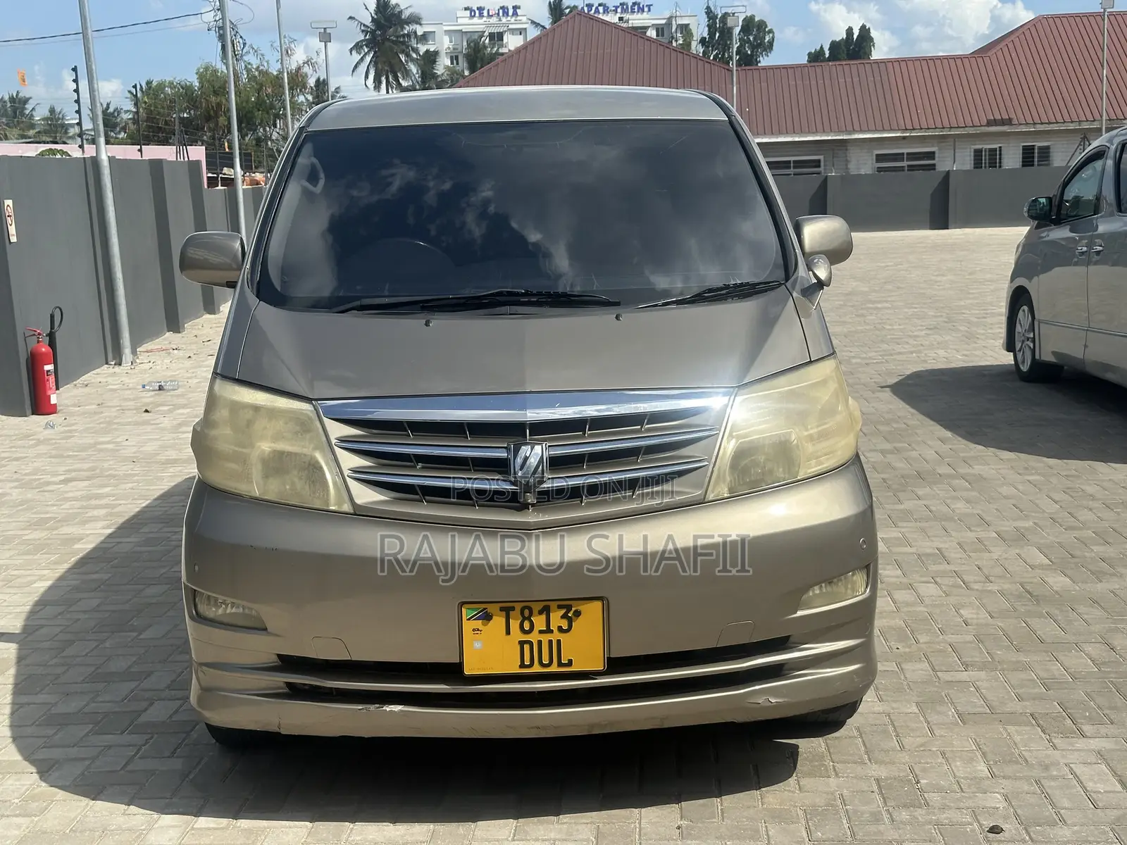 Toyota Alphard 2.4 Petrol FWD 2006 Gold