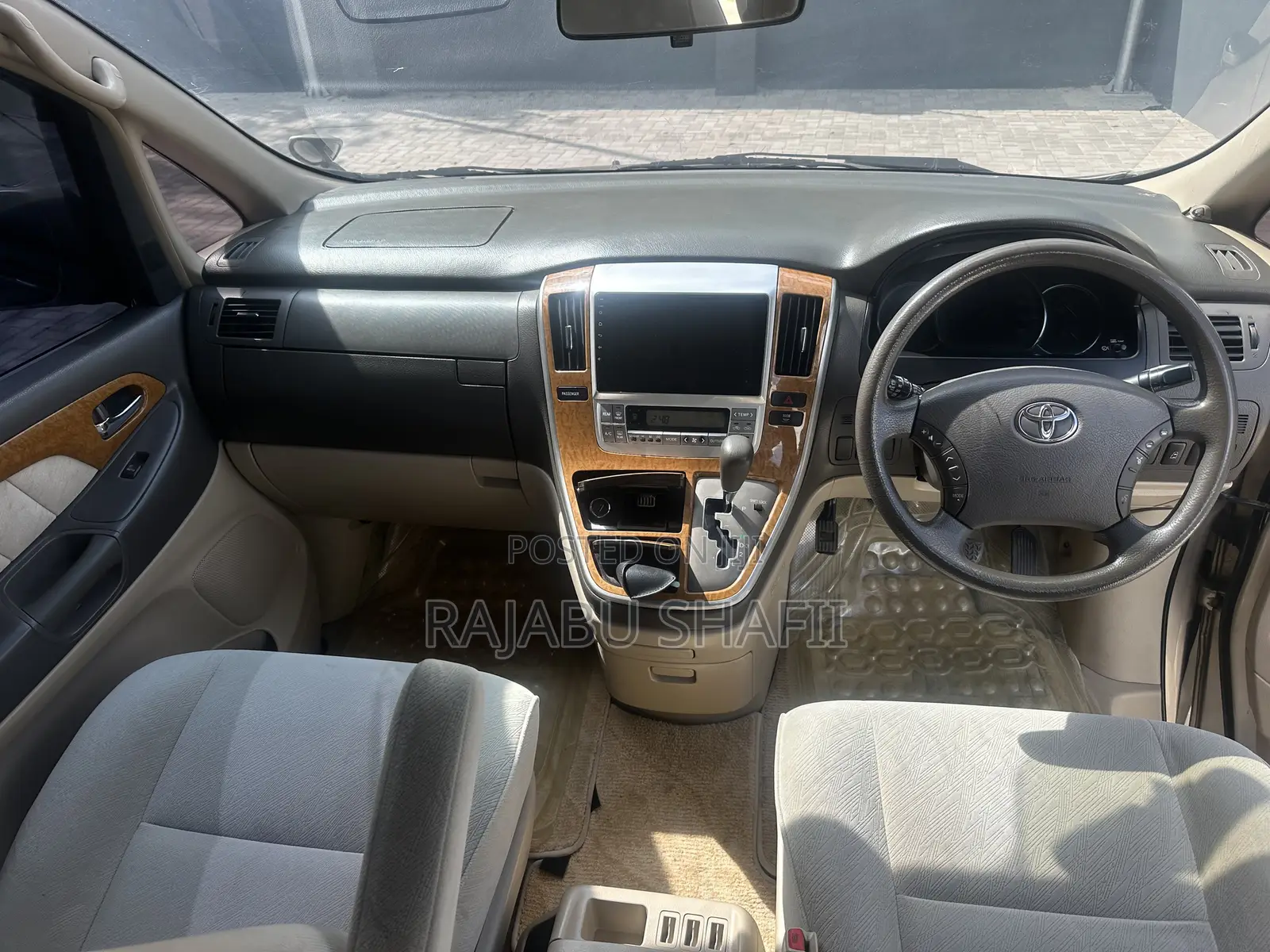 Toyota Alphard 2.4 Petrol FWD 2006 Gold