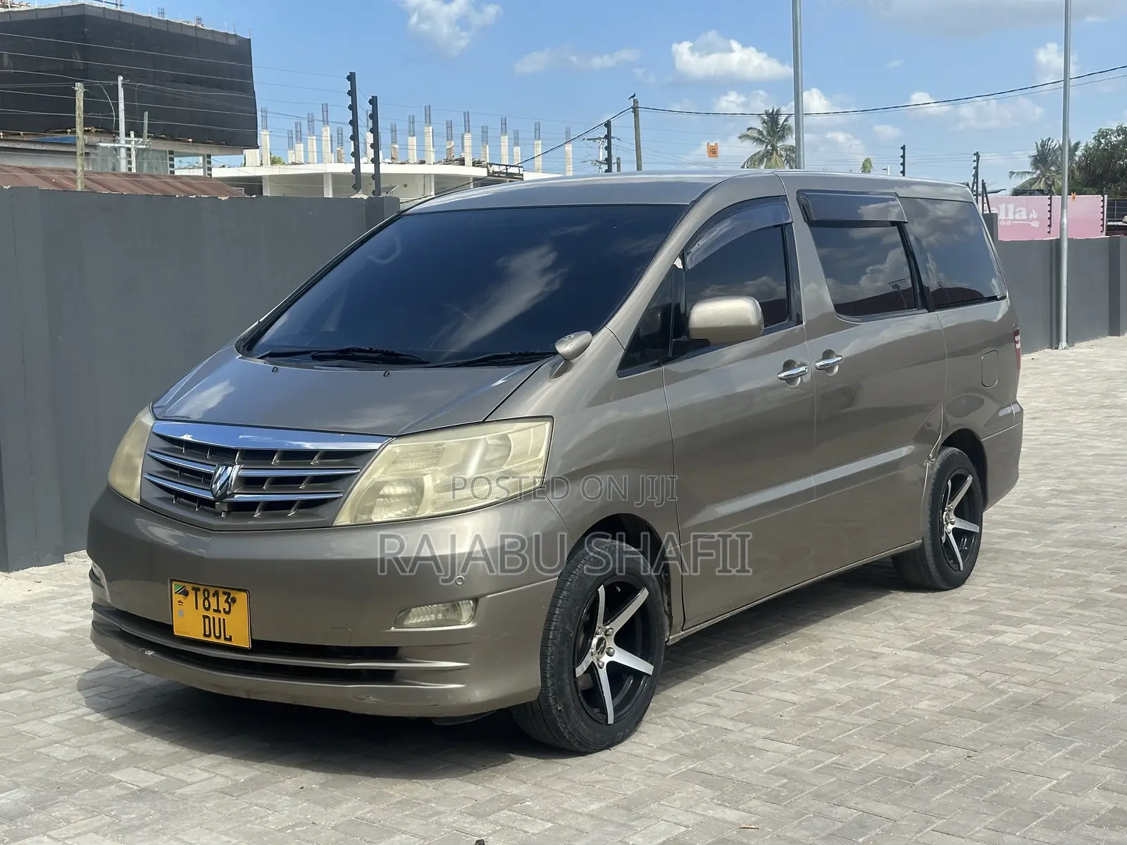Toyota Alphard 2.4 Petrol FWD 2006 Gold