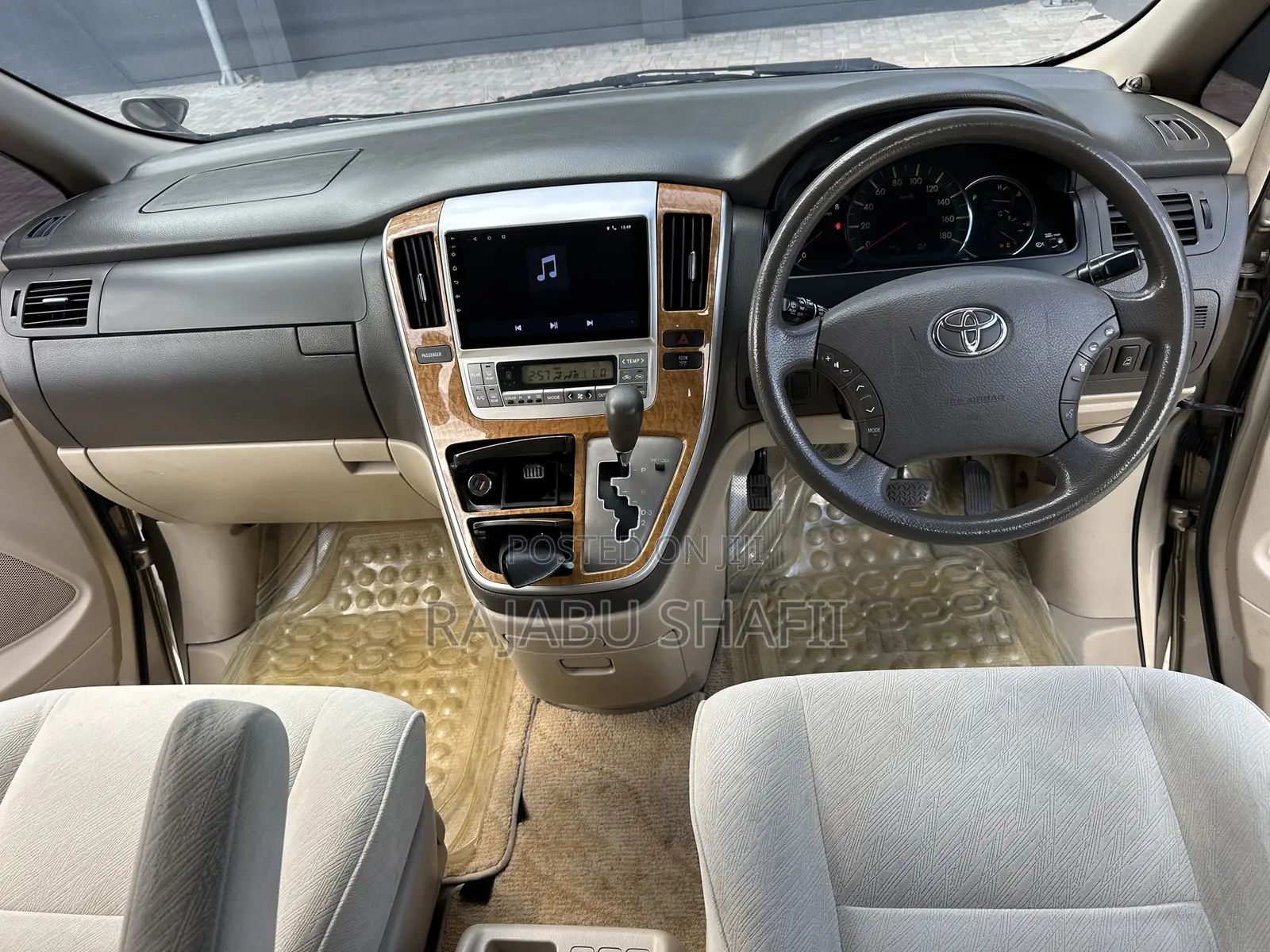 Toyota Alphard 2.4 Petrol FWD 2006 Gold