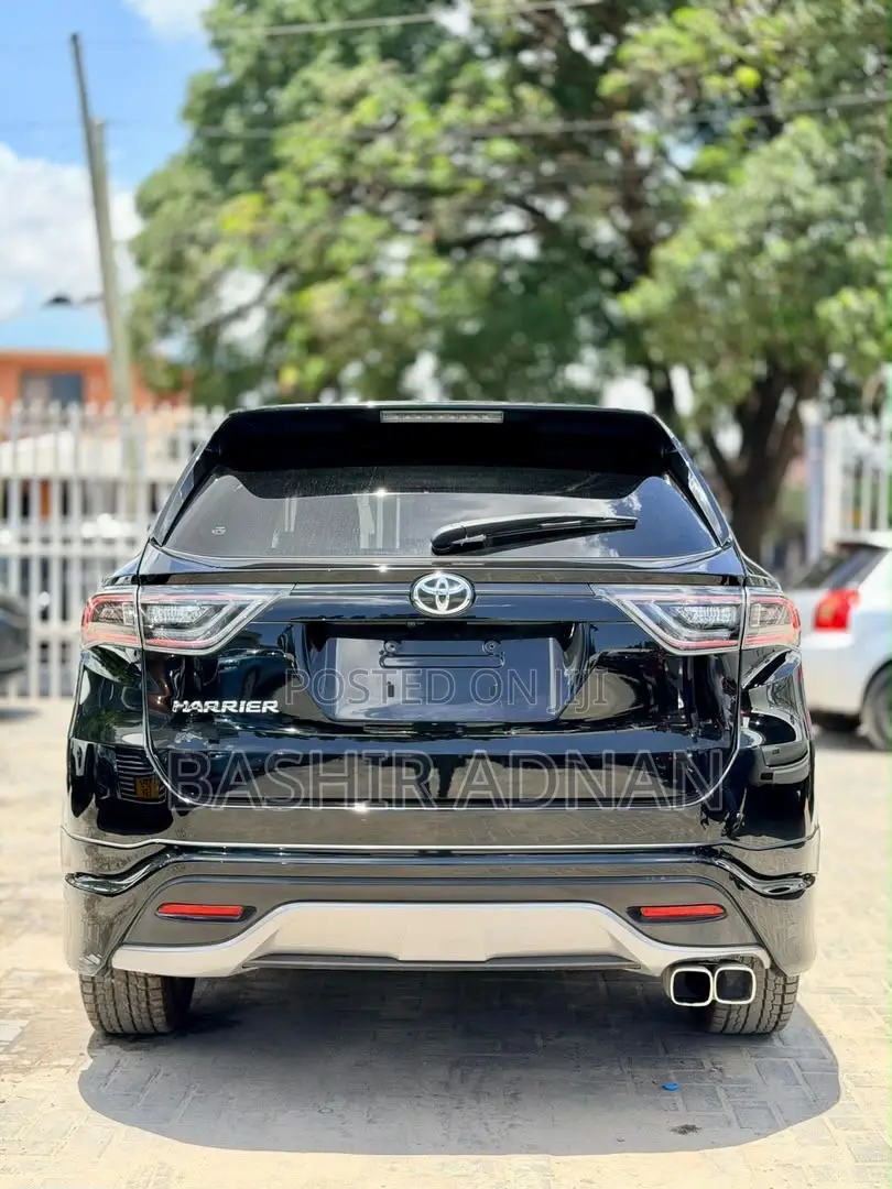Toyota Harrier 2.0 2016 Matt Black