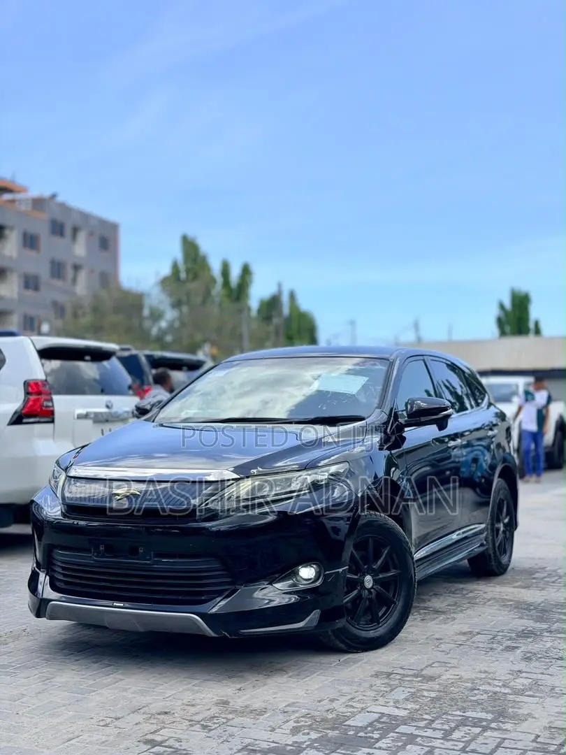Toyota Harrier 2.0 2016 Matt Black