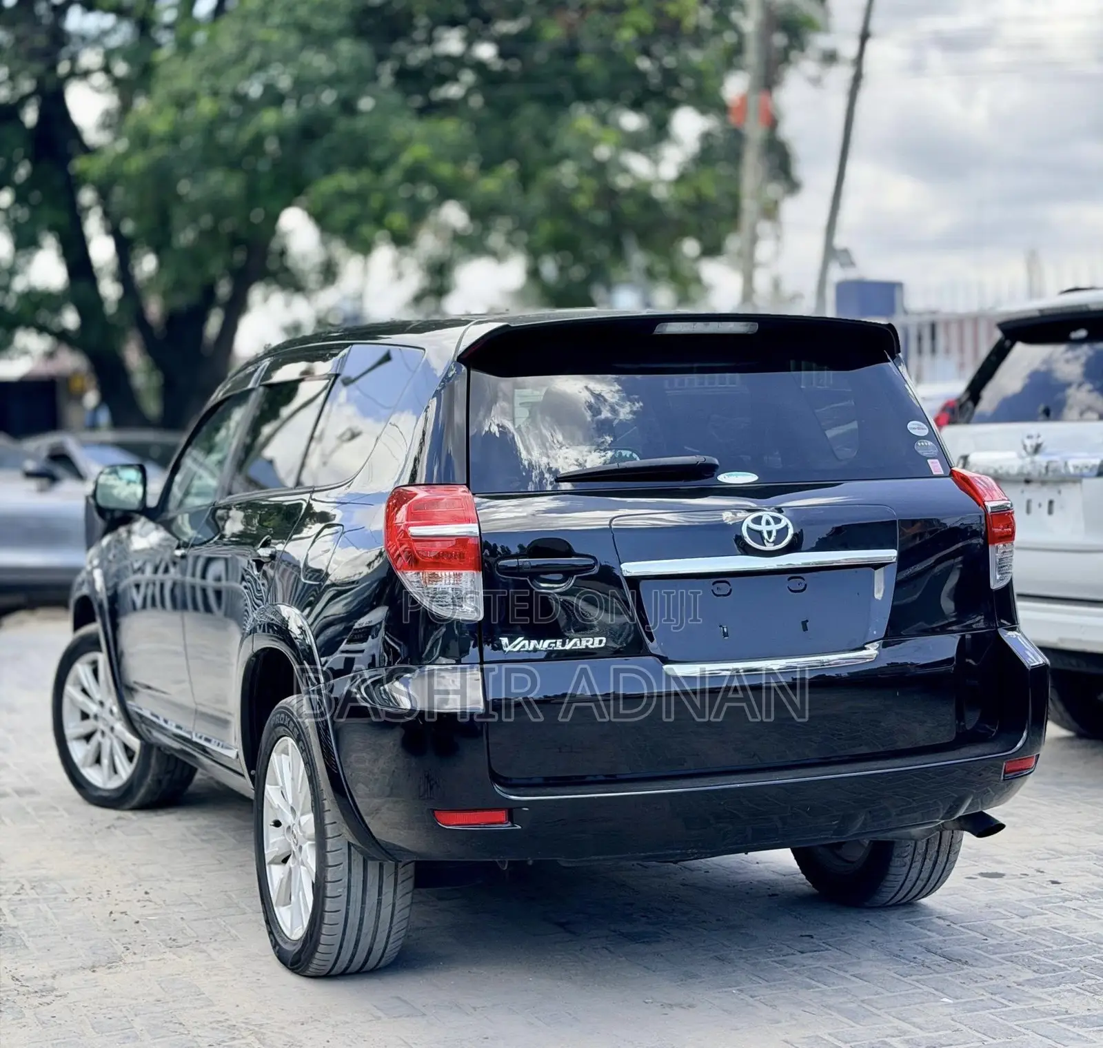 Toyota Vanguard 2012 Matt Black