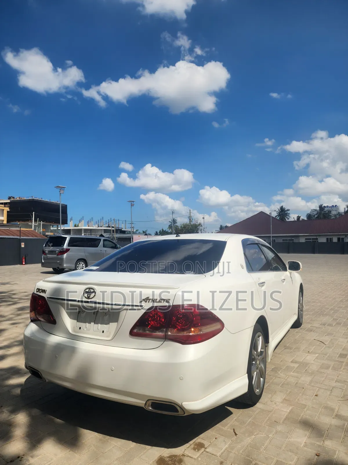 Toyota Crown 2009 White