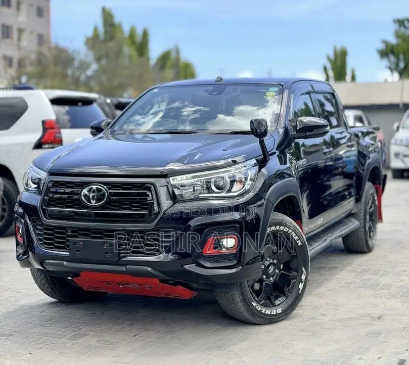 Toyota Hilux 2019 Black