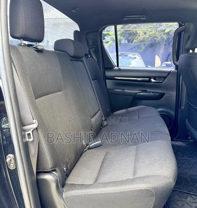 Toyota Hilux 2019 Black