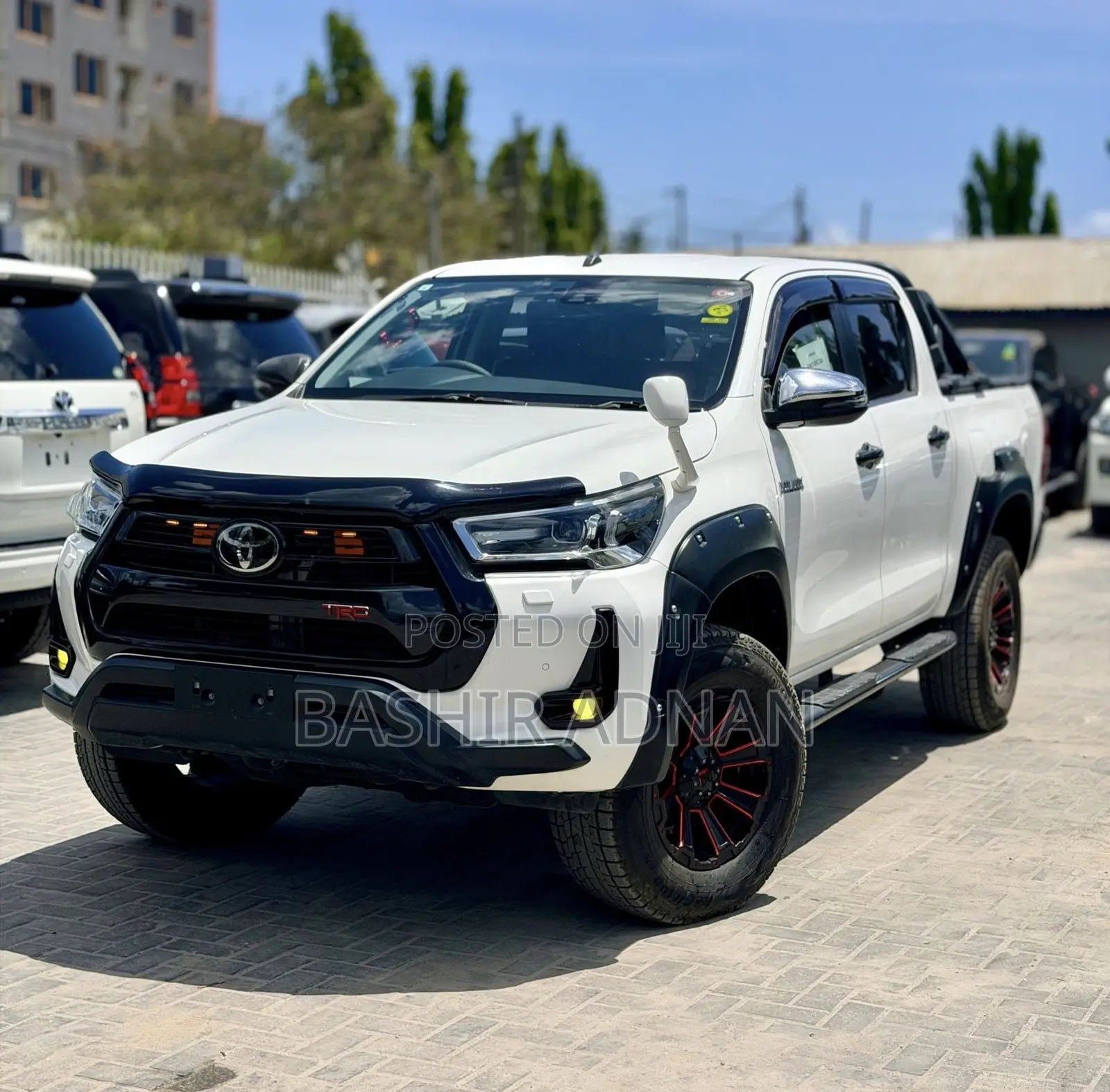 Toyota Hilux Revo Double Cab Deisel 2.4 AWD 2021 White