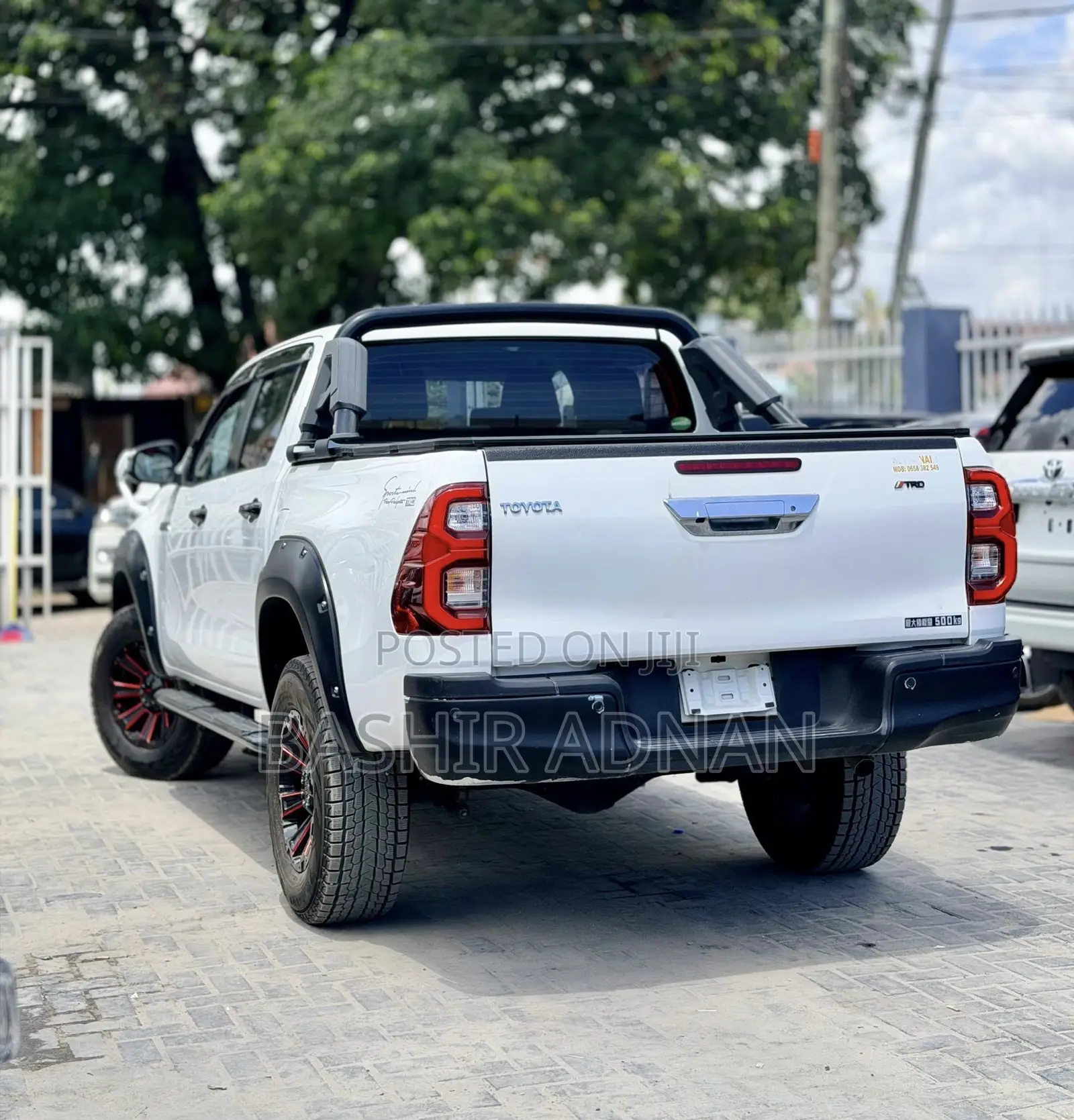 Toyota Hilux Revo Double Cab Deisel 2.4 AWD 2021 White