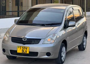 Toyota Corolla Spacio 2004 Silver