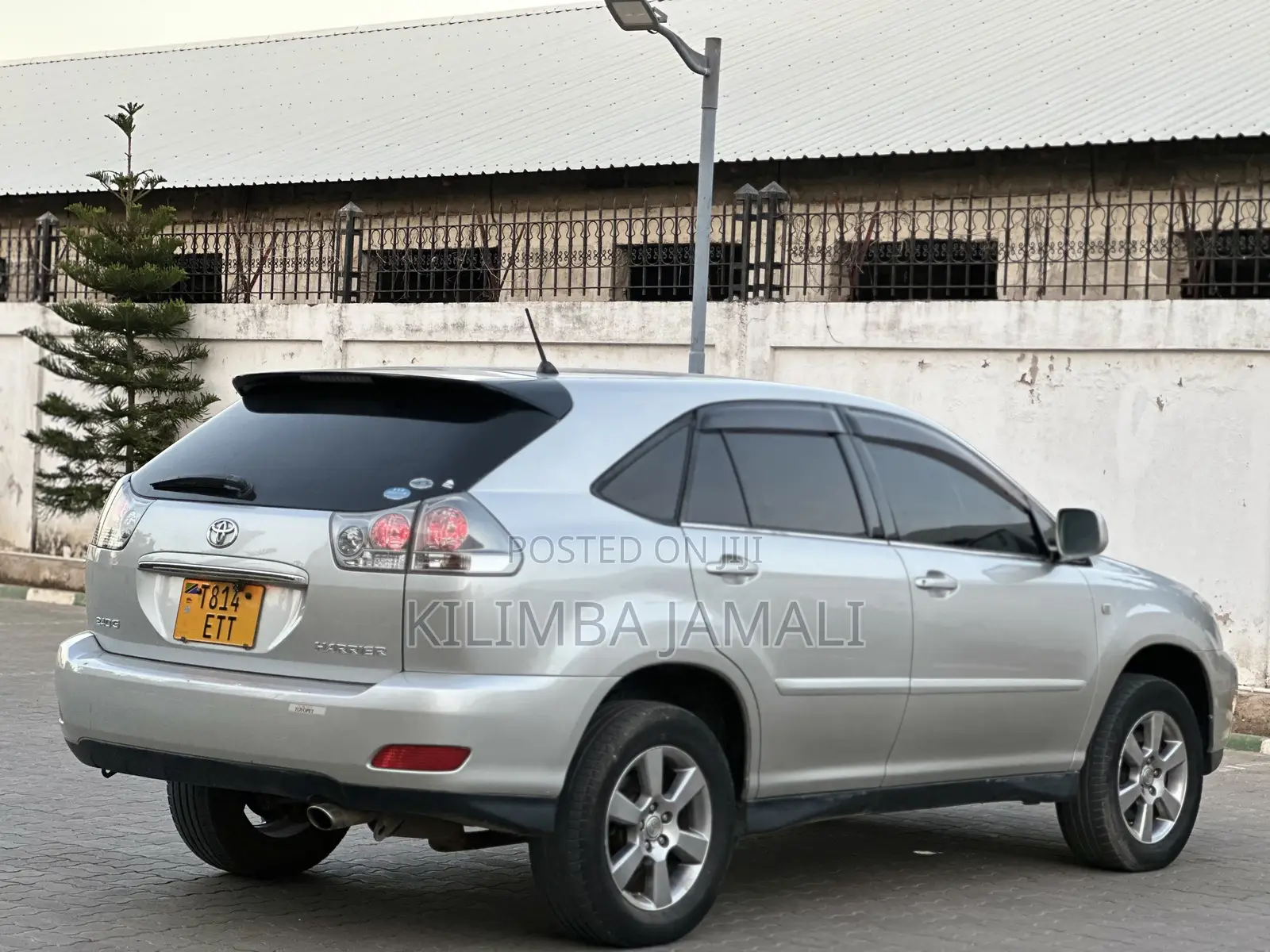 Toyota Harrier 2005 Silver