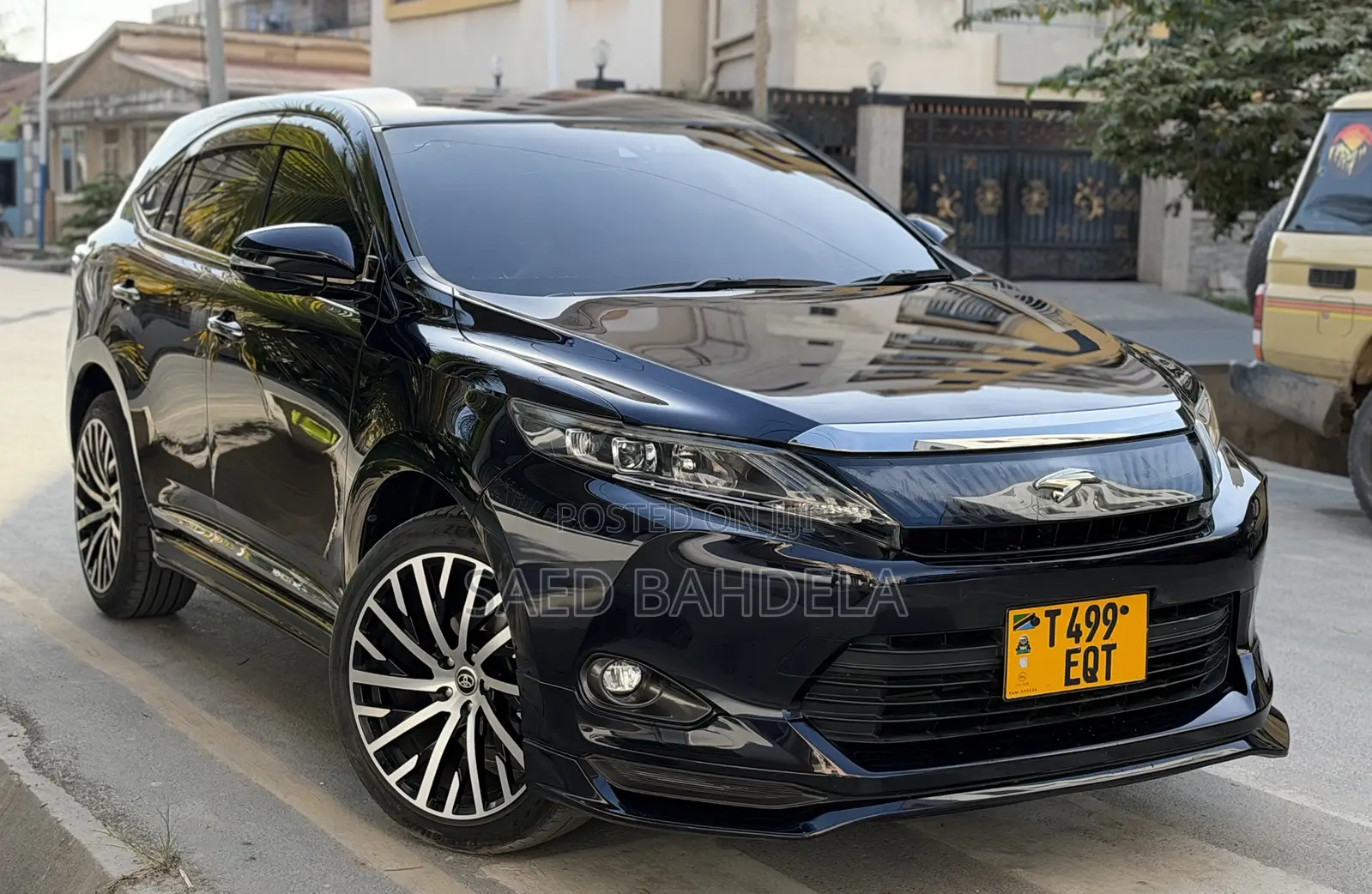 Toyota Harrier 2.0 2015 Purple