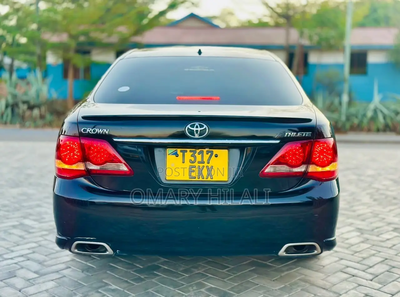 Toyota Crown 2009 Black