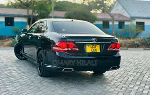 Toyota Crown 2009 Black