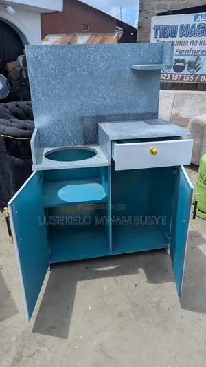 Meza Ya Jikoni Inauzwa