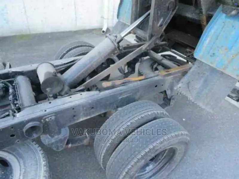 Mitsubishi Canter Dump