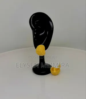 Hereni/Earrings