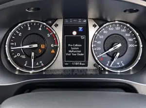 Toyota Hilux 2023 Gray
