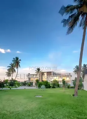 Furnished 6bdrm Mansion in Bahari Beach, Kinondoni for sale