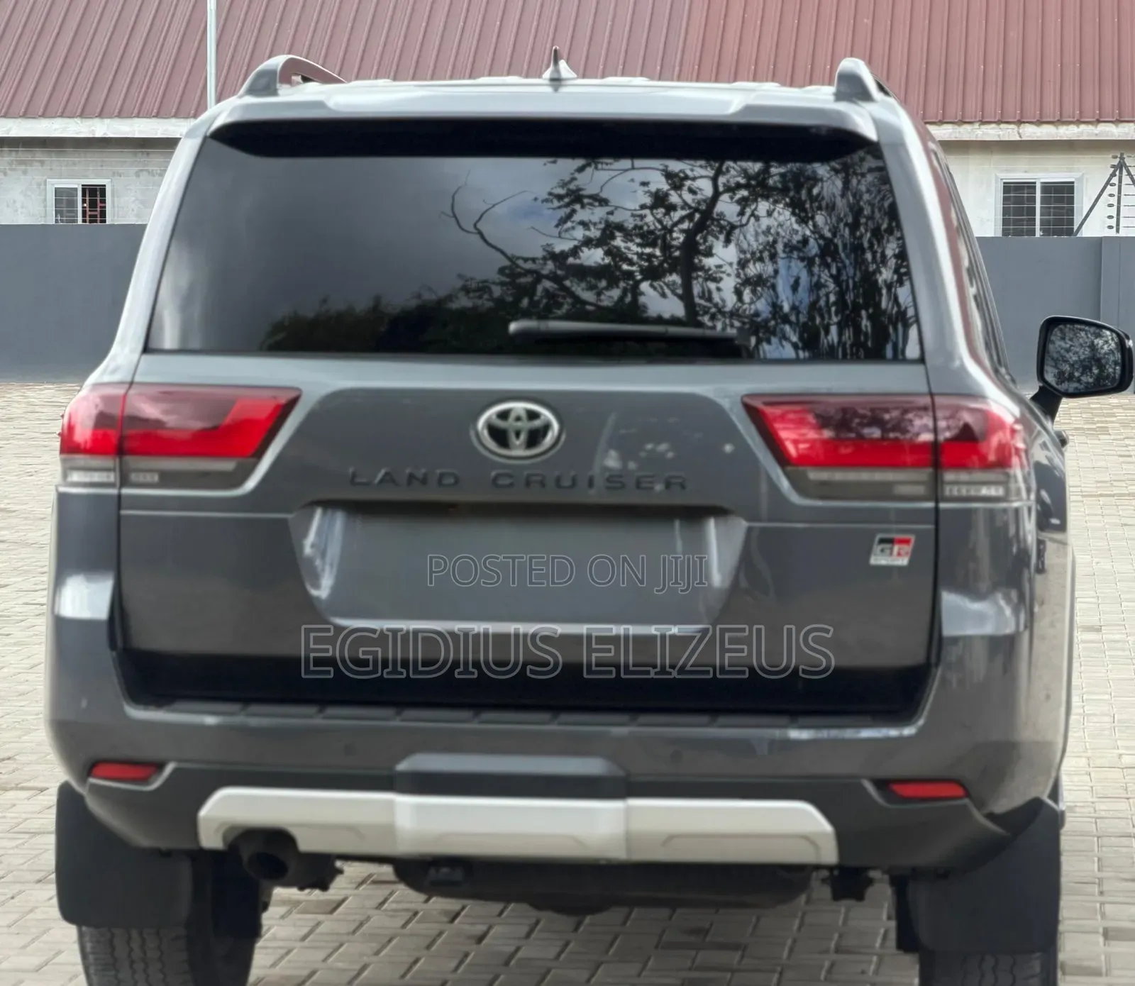 Toyota Land Cruiser 2024 Gray