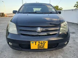 Toyota IST 2005 Black