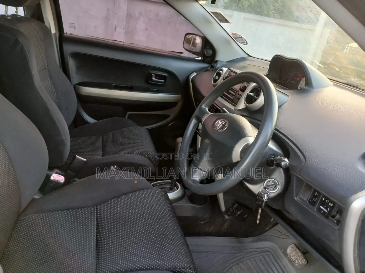 Toyota IST 2005 Black