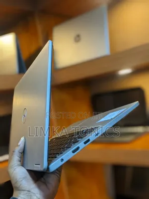 New Laptop Dell Latitude 3310 2-in-1 8GB Intel Core i5 SSD 256GB