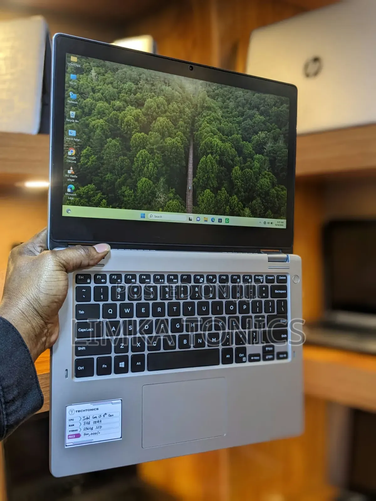 New Laptop Dell Latitude 3310 2-in-1 8GB Intel Core i5 SSD 256GB