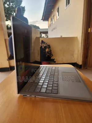 Laptop Microsoft Surface 2 8GB Intel Core i5 SSD 256GB