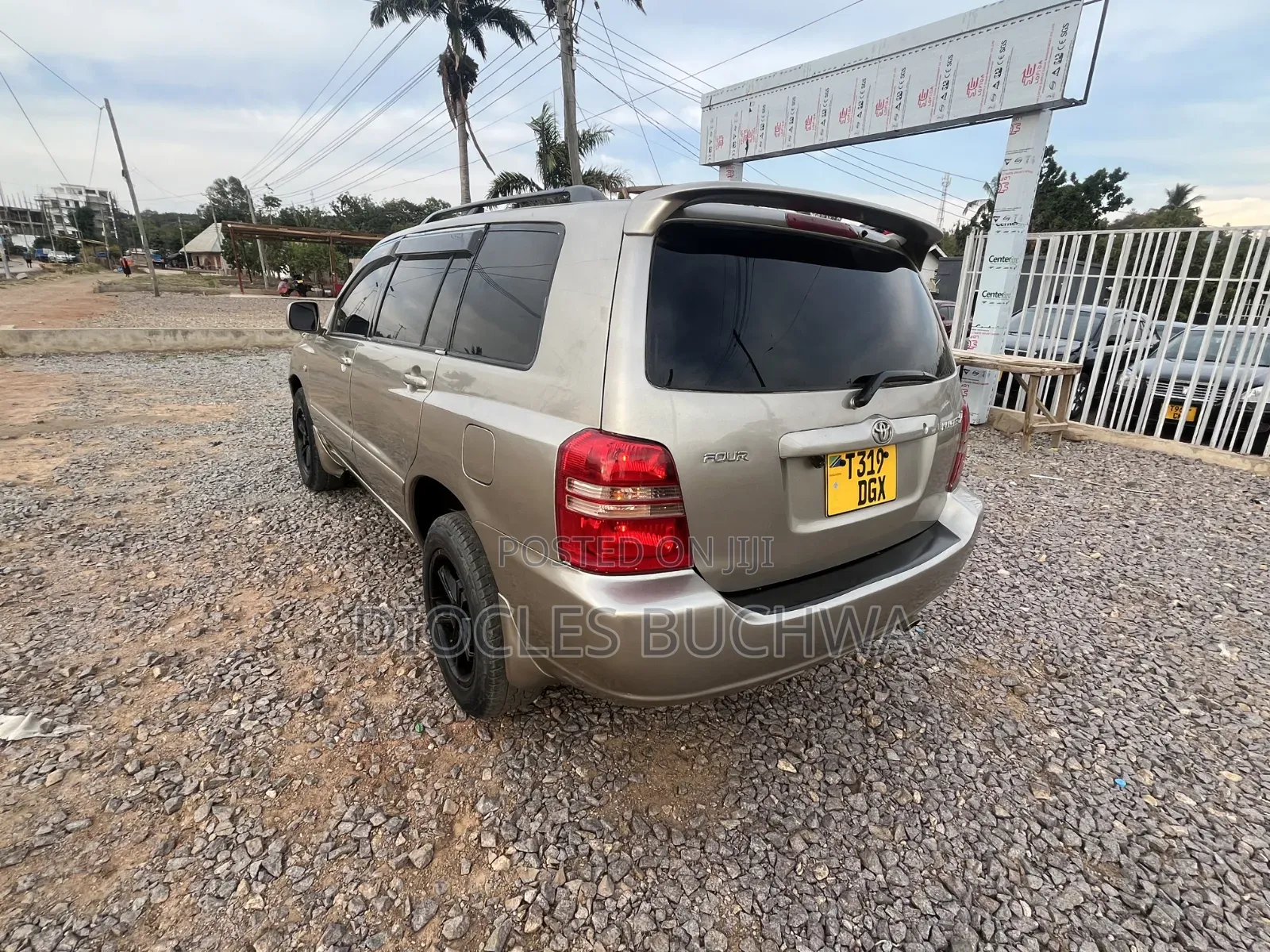 Toyota Kluger 2004 Gold