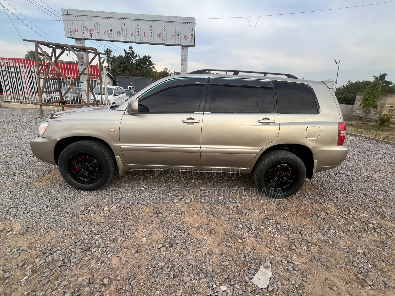 Toyota Kluger 2004 Gold