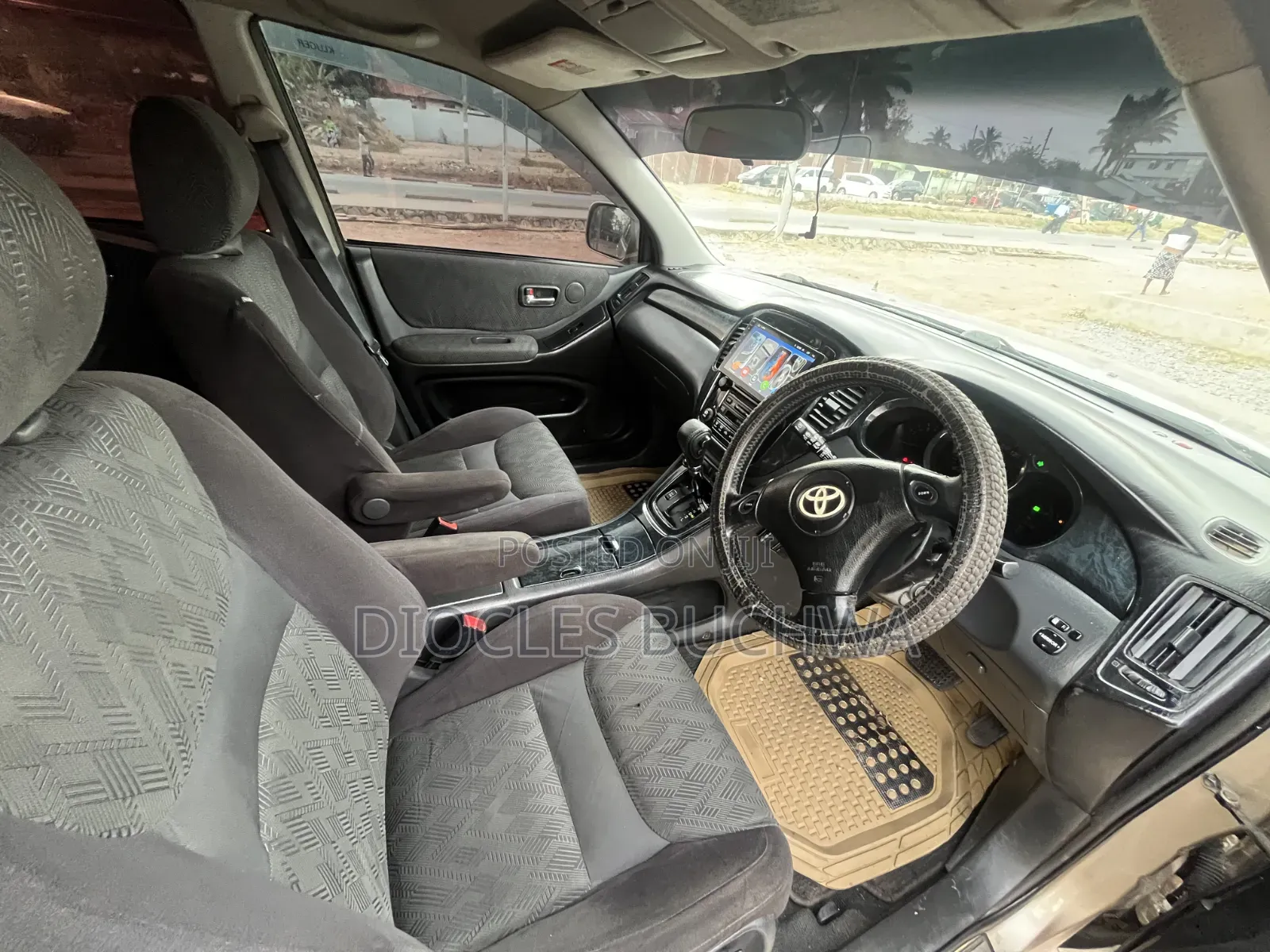 Toyota Kluger 2004 Gold