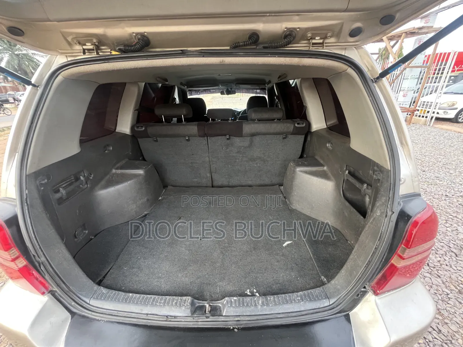 Toyota Kluger 2004 Gold