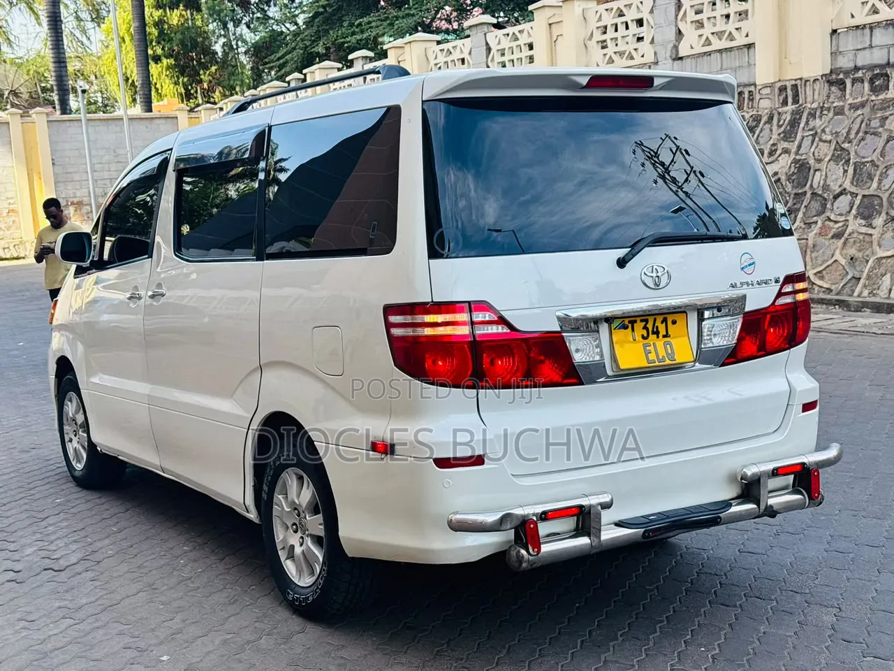 Toyota Alphard 2005 White