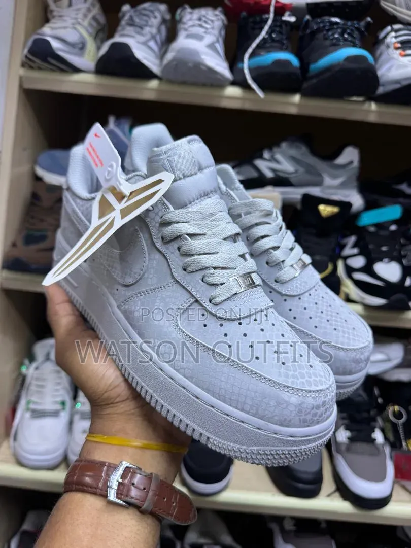 3 Colours Design Sneakers Raba Shoes Kwa Wanaume