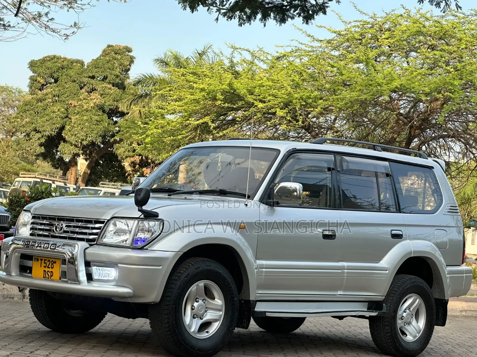 Toyota Land Cruiser Prado 2002 Silver