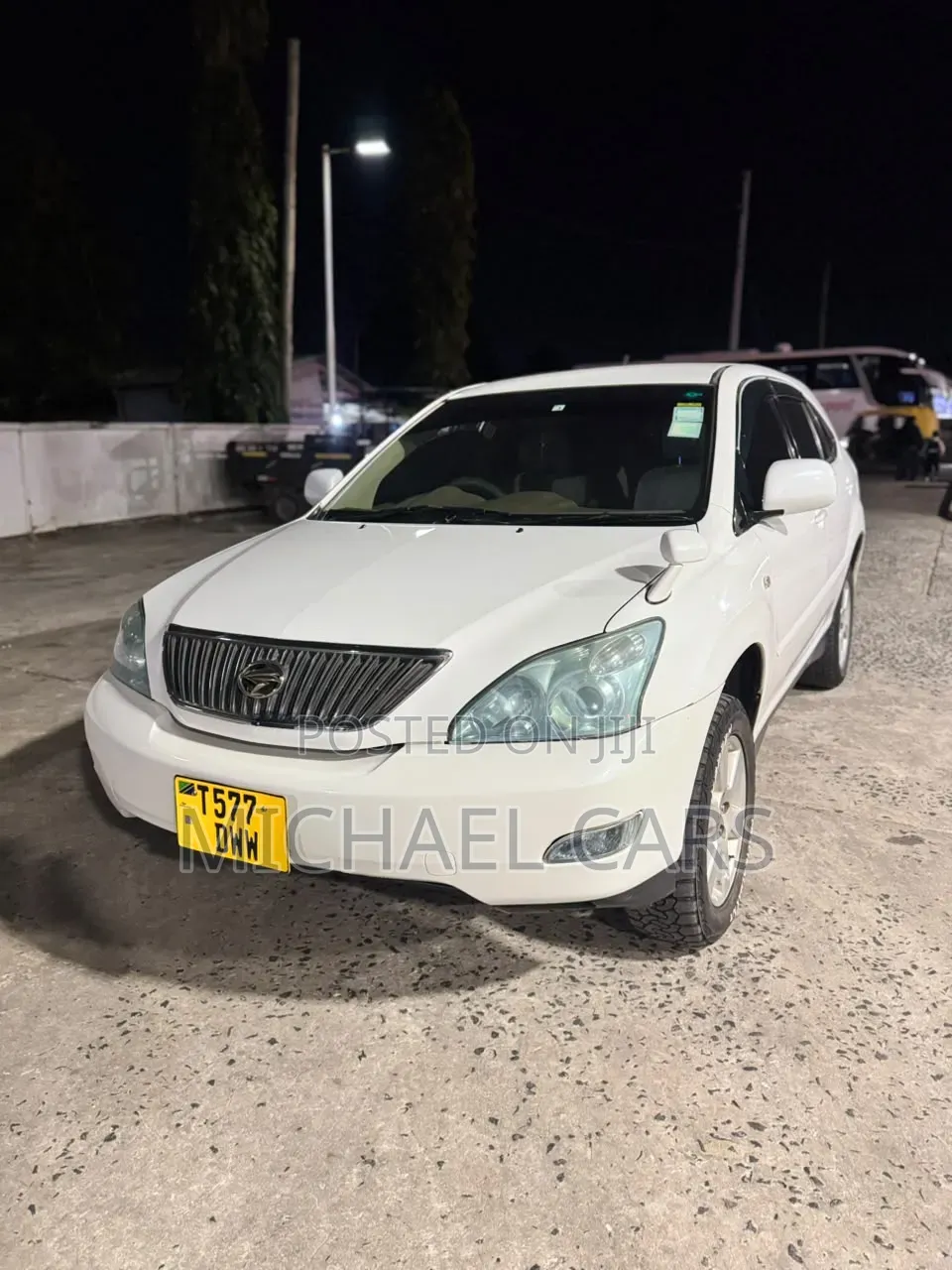 Toyota Harrier 2005 White