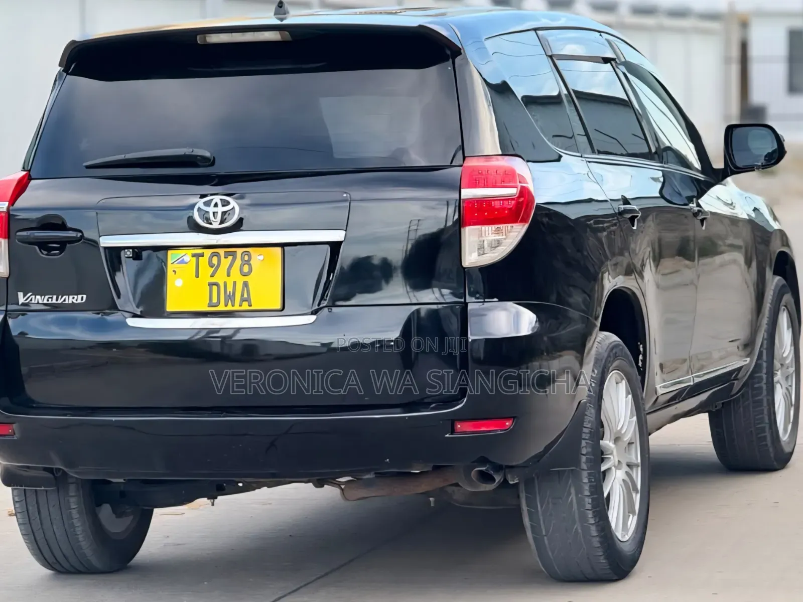 Toyota Vanguard 2010 Black